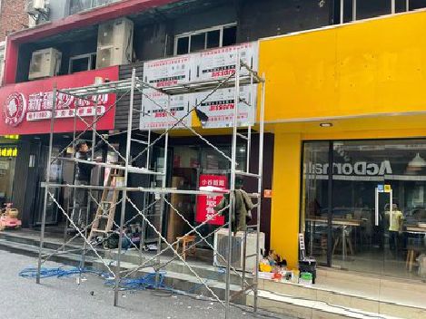 陇县制作广告招牌如何避免它发黄？